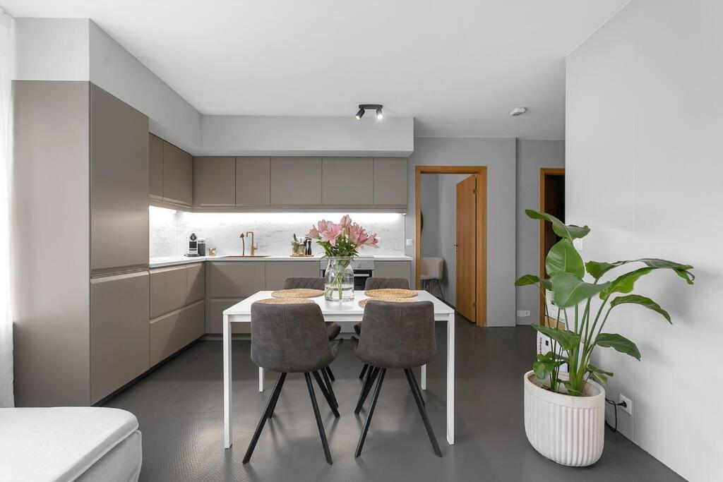 Cheerful 3Br Down Town Newly Renovated Apartment Reykjavik Exterior photo